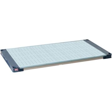 Metro MetroMax 4 Plastic Industrial Shelf with Solid Mat